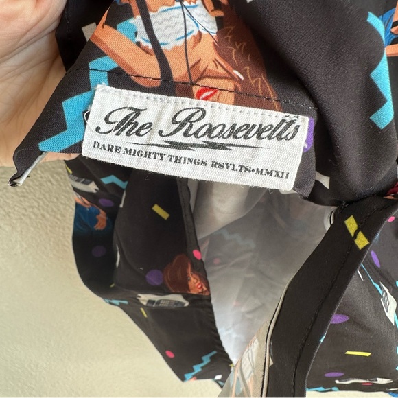 RSVLTS x Saved By The Bell Kelly Kapowski Short Sleeve Button Up Black Medium - Picture 7 of 9